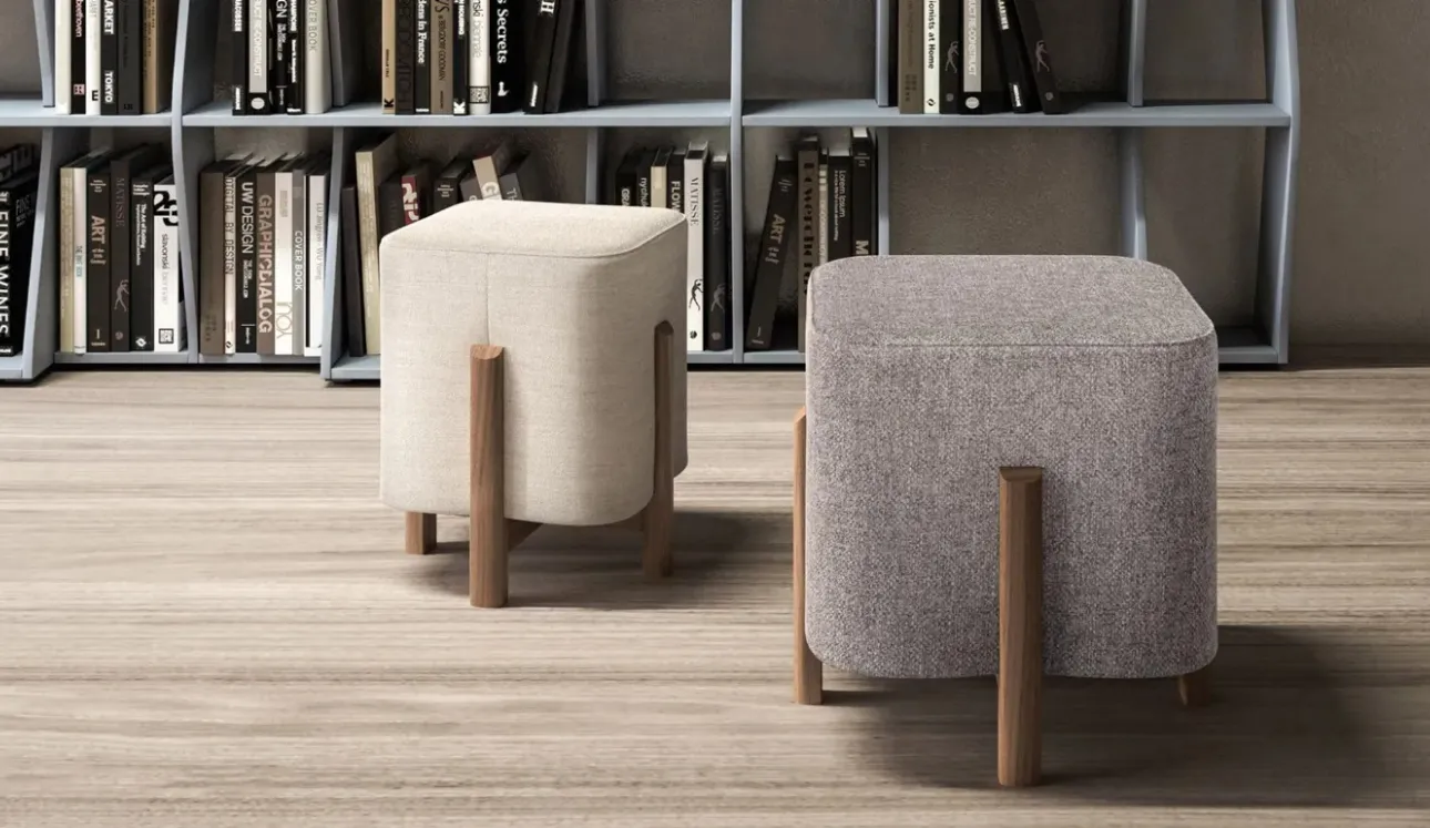 Pouf Kip in tessuto e legno di Doimo Salotti