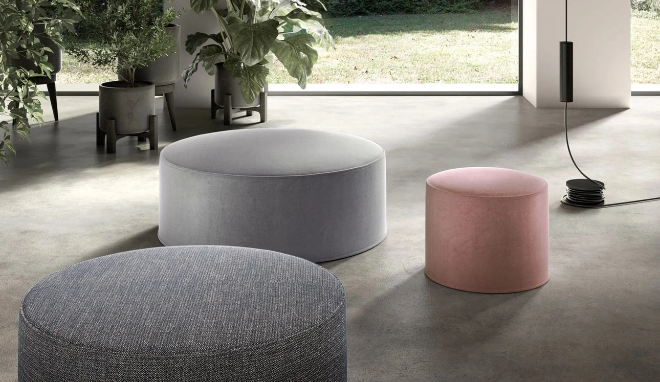 Pouf dalla forma circolare Mitos di Doimo Salotti
