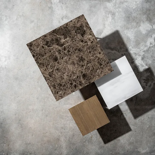 Tavolini Tetris Quadrati in vetro o legno di Devina Nais