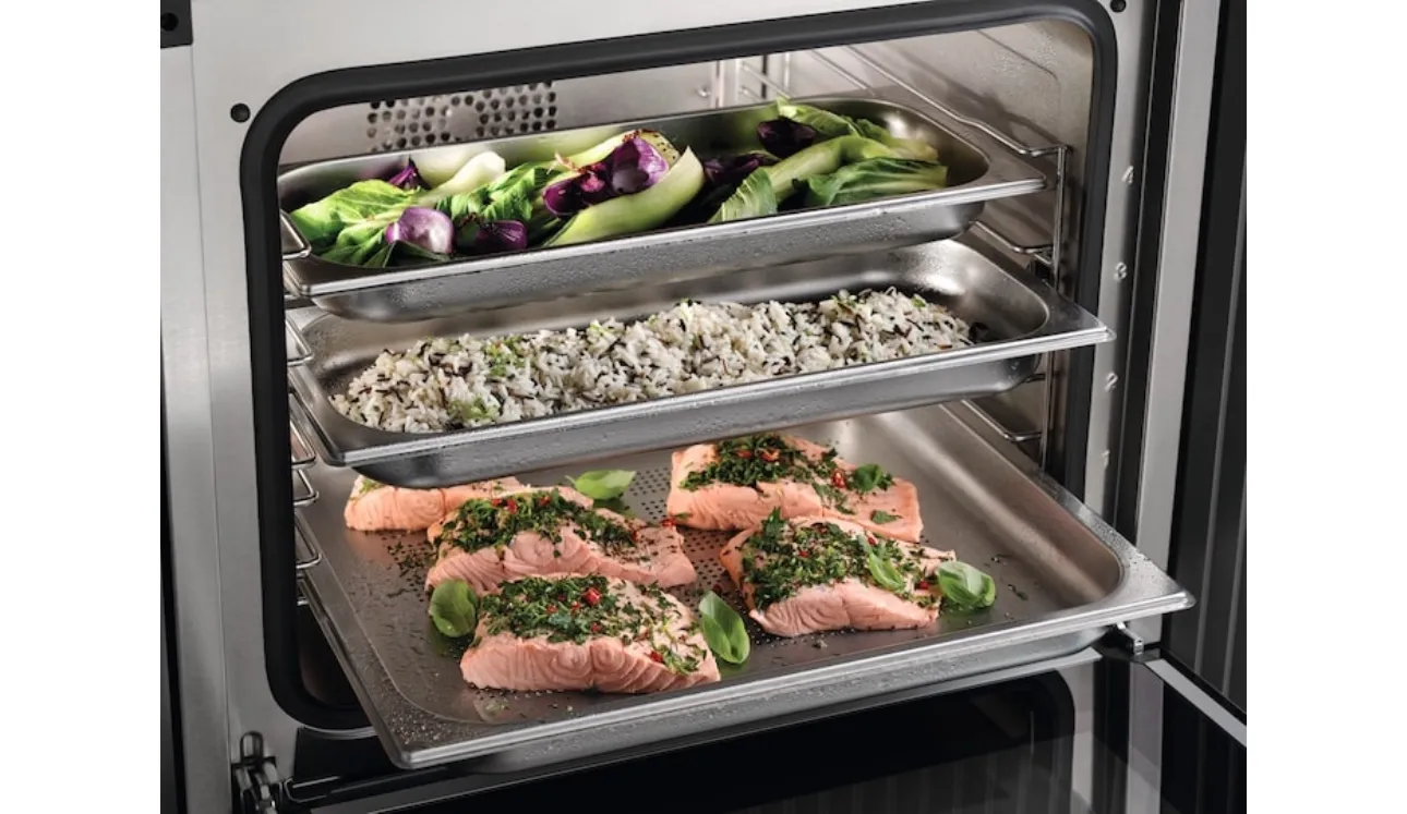 Forno a Vapore compatto DGC7440HC Pro di Miele