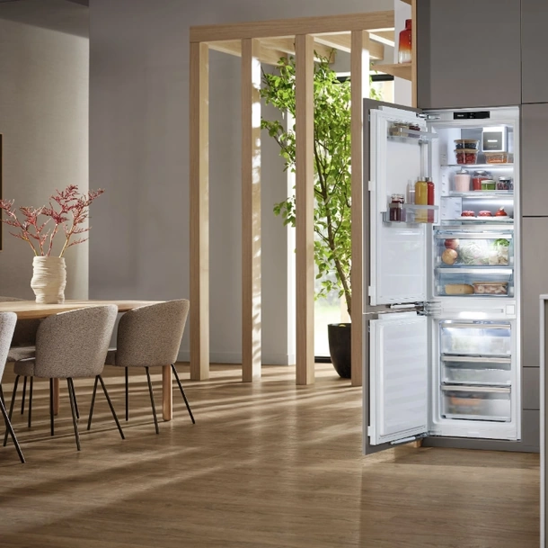Frigorifero KFN 7795 C di Miele