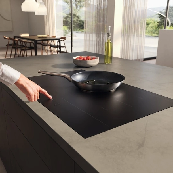 Piano Cottura KM 7576 FL MattFinish di Miele