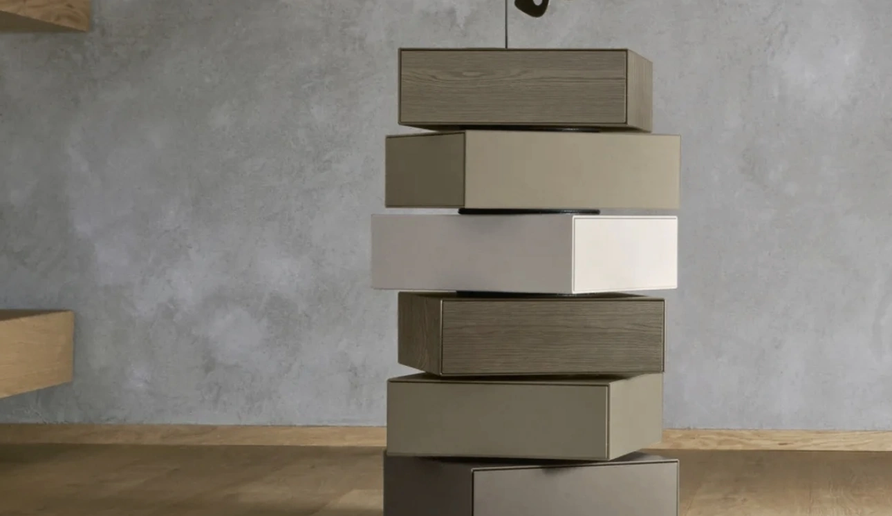 Cassettiera Domino Giro in laccato e legno di Sangiacomo