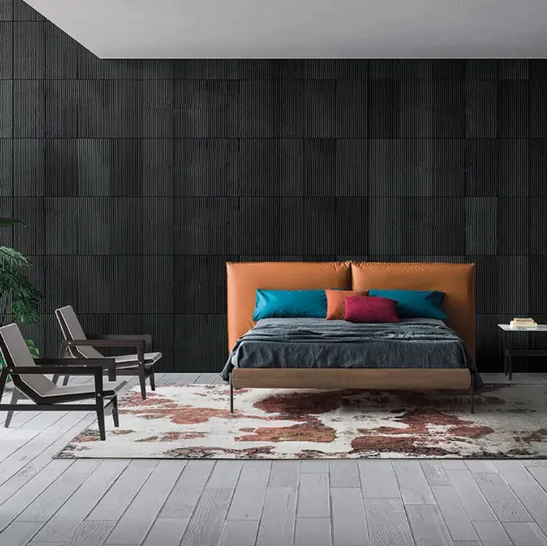 Letto con testiera in pelle imbottita con giroletto in Rovere Chloè Elegance di Devina Nais