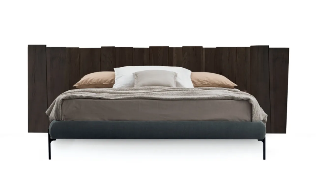 Letto Urban Ranch testiera a terra di Devina Nais
