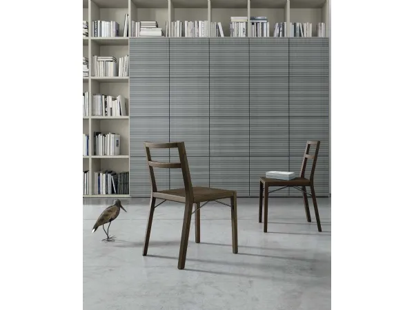 Sedia Bea in legno di rovere moka di Tomasella
