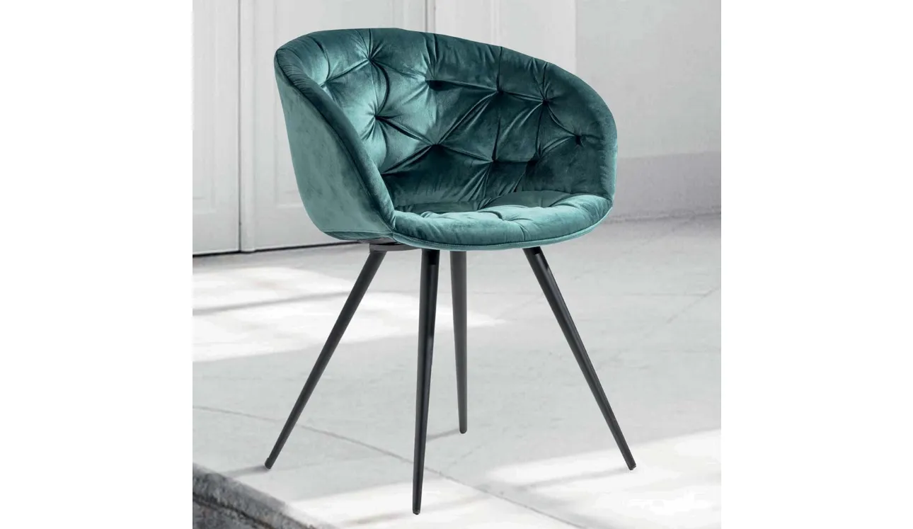 Sedia Cabiria Custom in velluto antimaccchia imbottito e trapuntato con struttura in metallo verniciato nero di La Seggiola