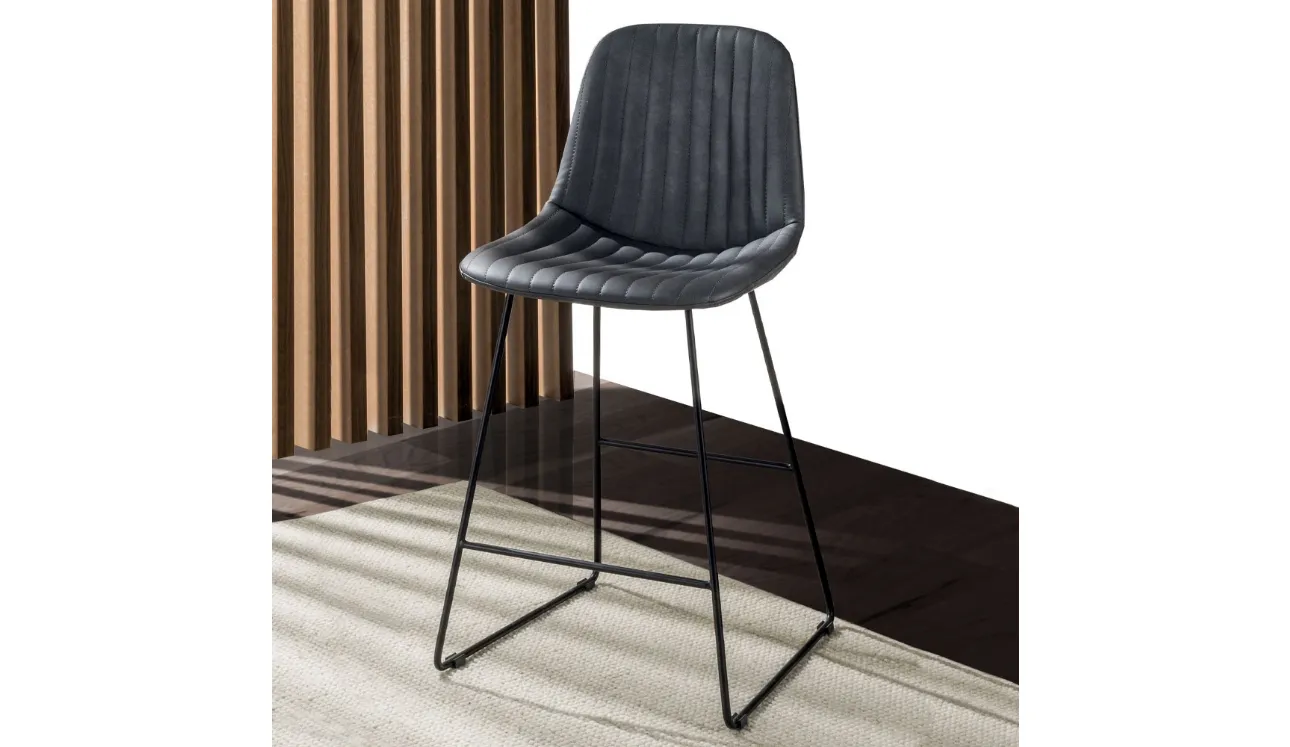 Sgabello Cinquecento Stool a slitta di La Seggiola