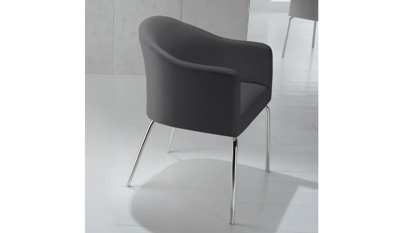 Sedia in ecopelle con base in metallo cromato Moon di La Seggiola