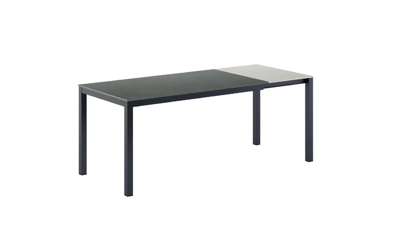 Tavolo allungabile Olimpo Caranto con piano in ceramica e struttura in metallo di Veneta Cucine
