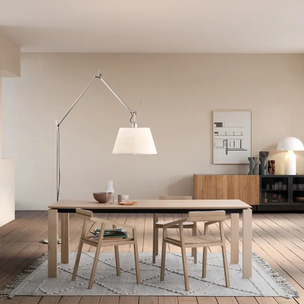 Tavolo allungabile Vogue in Rovere massello di Devina Nais