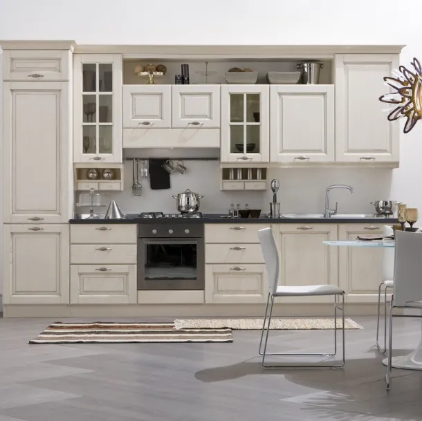 Cucina Classica lineare Memory in legno laccato Bianco antico di Veneta Cucine