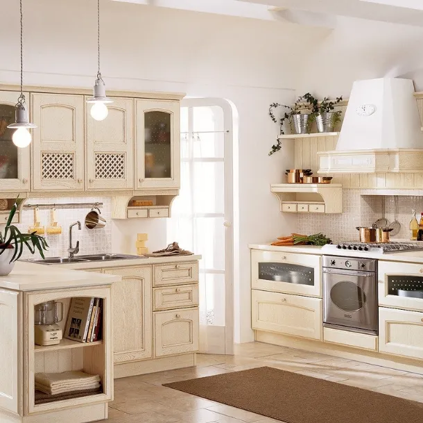 Cucina Classica con penisola Villa d'Este in legno laccato Avorio di Veneta Cucine