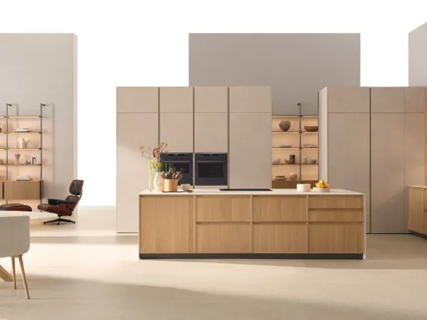 Cucina Moderna con isola Sakura 01 in Rovere Ikebana di Veneta Cucine