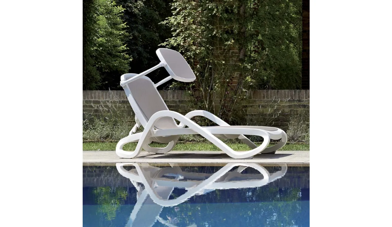 Lettino Alba Bed in tessuto sintetico traspirante con struttura in polipropilene Bed di La Seggiola