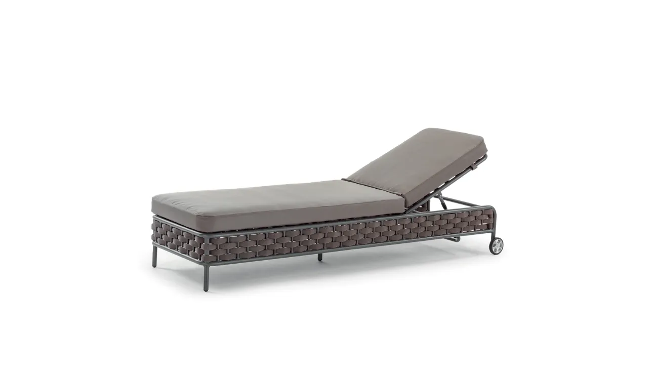 Lettino Nice Bed in tessuto con struttura in alluminio rivestita con corda in poliestere di La Seggiola